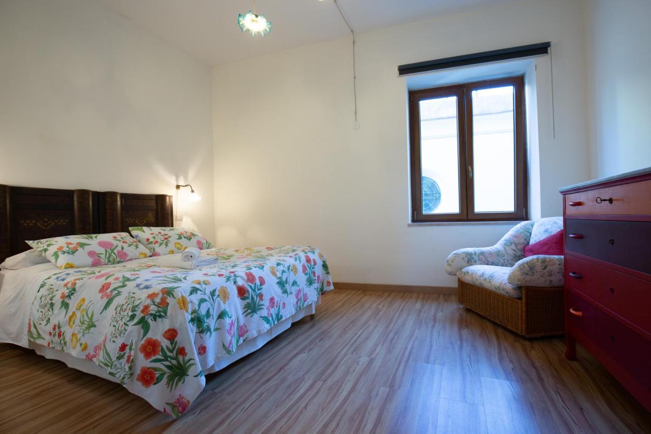 Villa La Quercia ميتا المظهر الخارجي الصورة